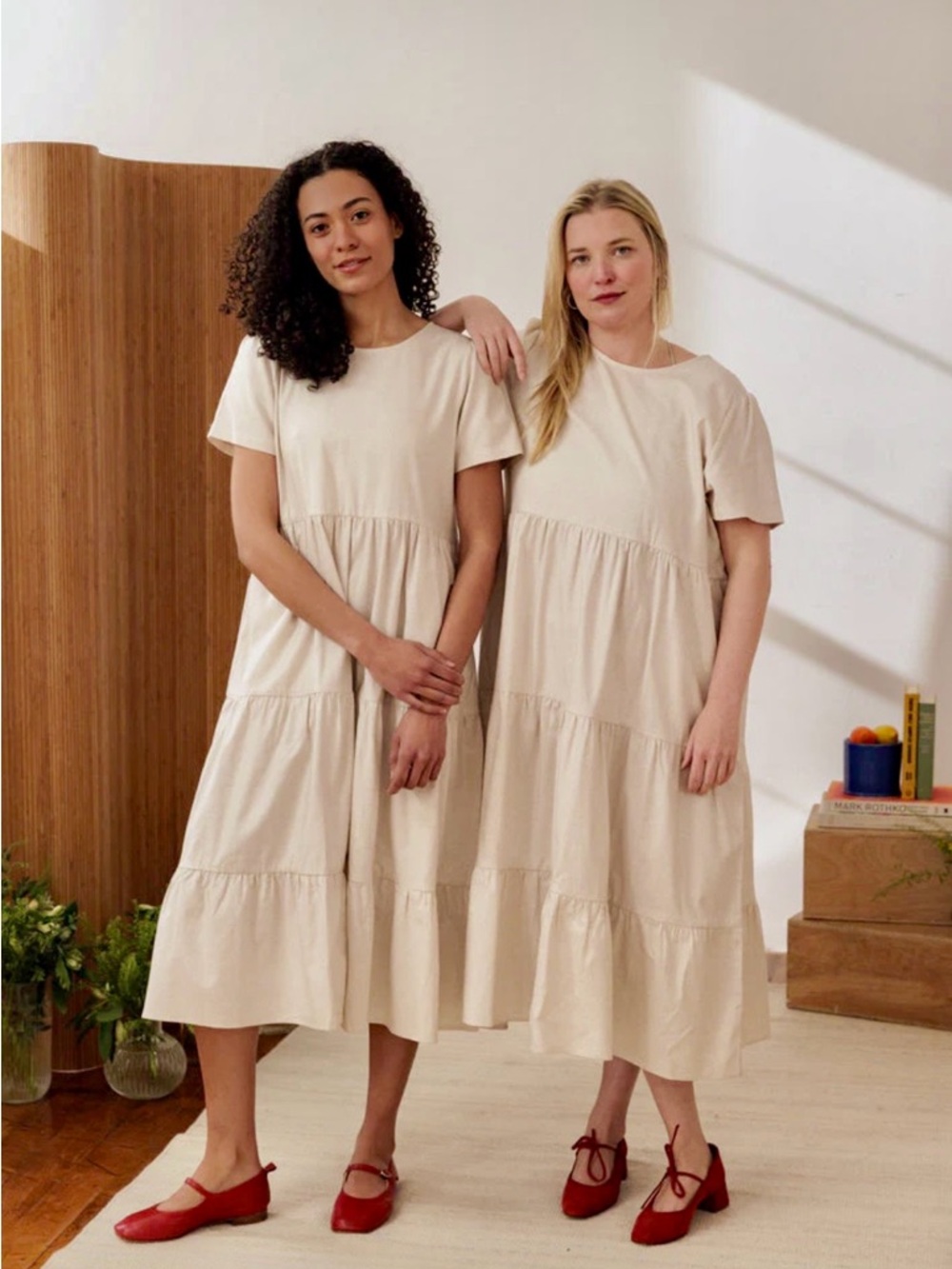 Tradlands Cream Short-Sleeve Tiered Midi Dress. XL but fits like a 1X